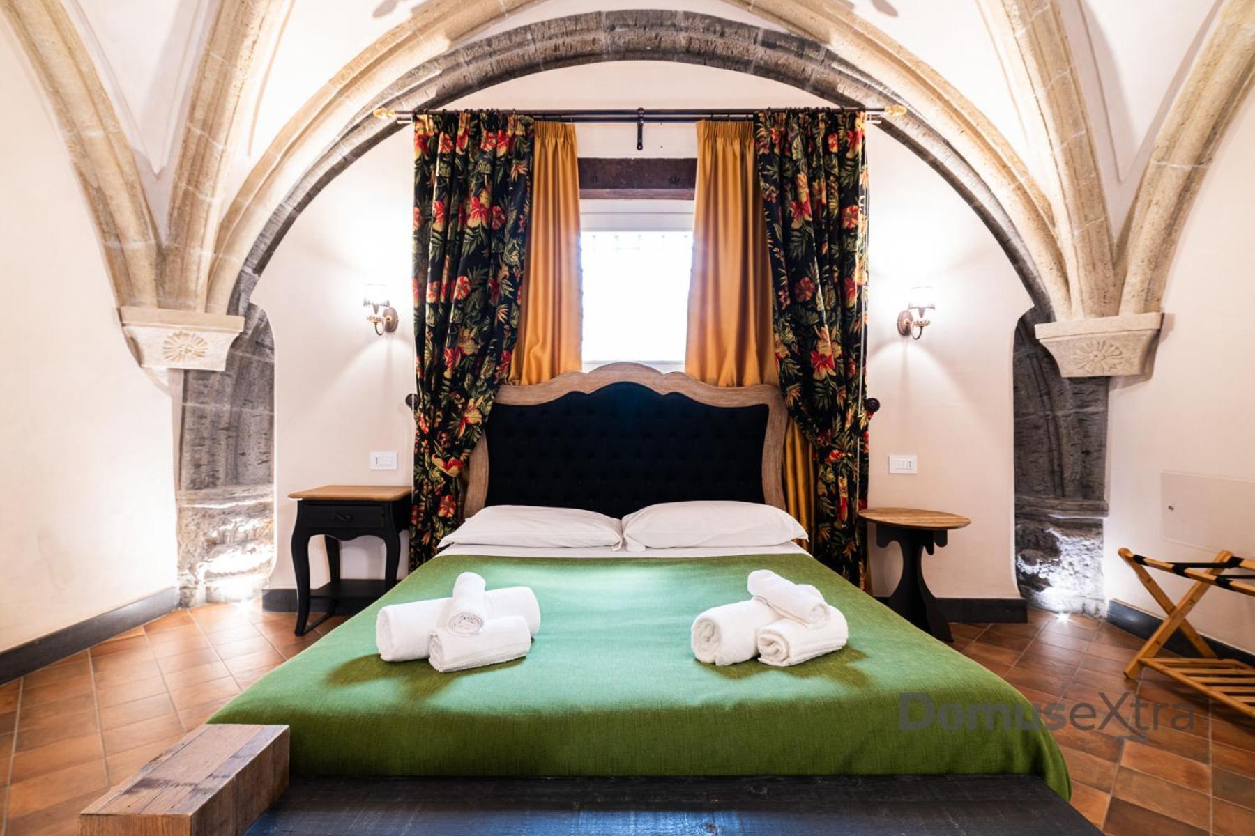 Piazza San Domenico Suite By Domusextra Naples Exterior photo