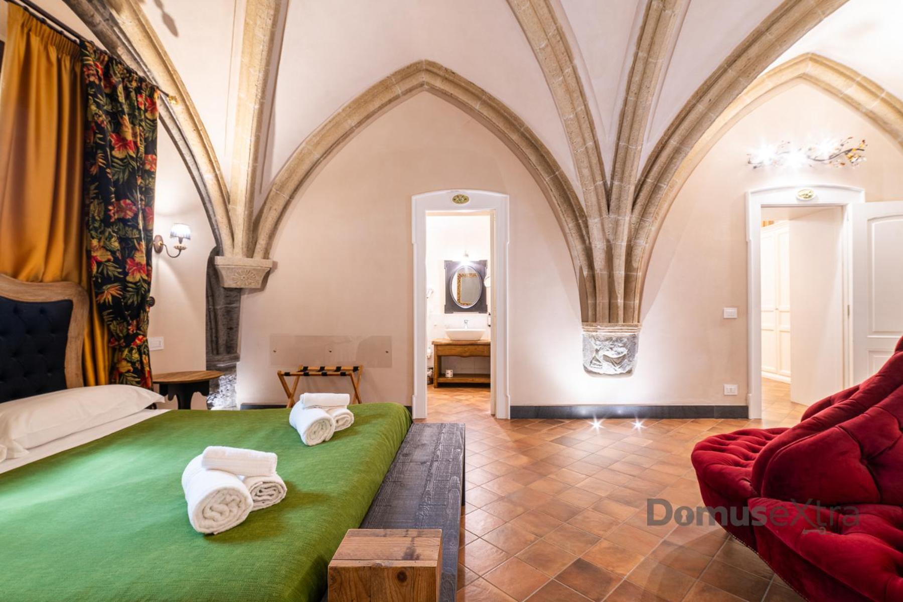 Piazza San Domenico Suite By Domusextra Naples Exterior photo